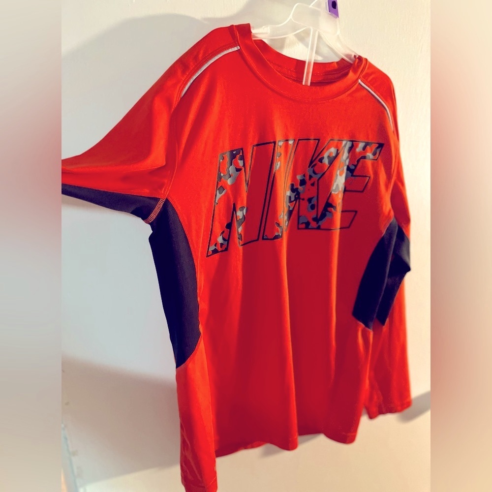 Nike DRI-FIT - Picture 3 of 4